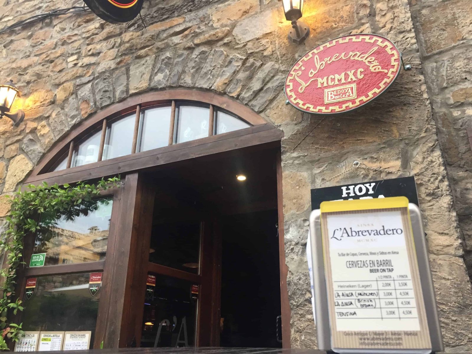 Pub L'Abrevadero · Aínsa