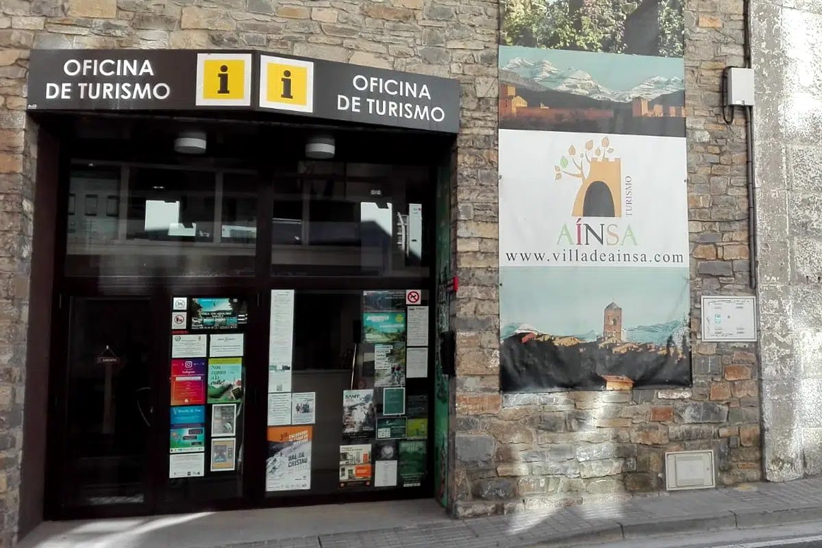 Oficina Municipal de Turismo de Aínsa · Aínsa